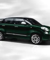 FIAT 500L Living 1.6 Multijet 105 CV Business FIAT 500L Living 1.6 Multijet 105 CV Business