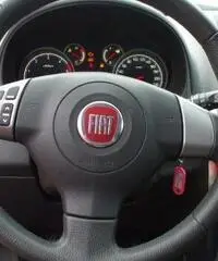 FIAT Sedici 2.0 MJT 16V DPF 4x4 Emotion