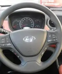 HYUNDAI i10 1.0 LOGIN NERO