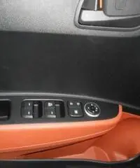 HYUNDAI i10 1.0 LOGIN NERO