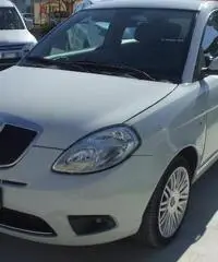 LANCIA Ypsilon 1.3 MJT 75 CV Oro ( BLUE   ME ) LANCIA Ypsilon 1.3 MJT 75 CV Oro ( BLUE   ME )