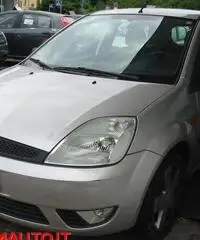 FORD Fiesta 1.2 16V 5p. Ghia  !!!!! FORD Fiesta 1.2 16V 5p. Ghia  !!!!!