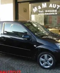 FORD Fiesta 1.2 16V 3p. Ghia !!!!