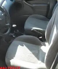 FORD Focus 1.6i 16V cat 5p. Ambiente