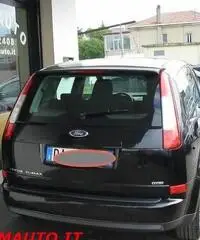 FORD Focus C-Max 1.8 TDCi (115CV) Ghia FORD Focus C-Max 1.8 TDCi (115CV) Ghia