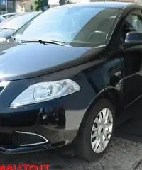 LANCIA Ypsilon 0.9 T.Air 85 CV 5 porte Metano Ecochic silver km 0