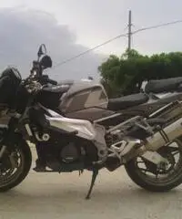 Aprilia tuono 1000 Aprilia tuono 1000