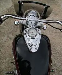 VENDO BELLISSIMA HONDA CUSTOM VT 750 VENDO BELLISSIMA HONDA CUSTOM VT 750