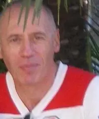 Lui cerca lei Lui cerca lei