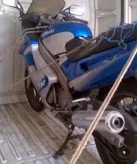 Kawasaki zzr 250 anno 2002