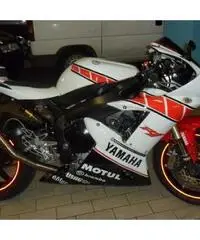 YAMAHA R1 2003 PARTICOLARISSIMA