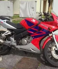 Vendo Honda Cbr R125