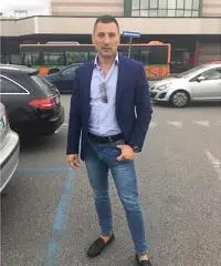 Cerco una donna seria per fare insieme una famiglia. Cerco una donna seria per fare insieme una famiglia.