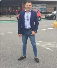 Cerco una donna seria per fare insieme una famiglia. Cerco una donna seria per fare insieme una famiglia.