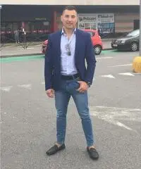 Cerco una donna seria per fare insieme una famiglia. Cerco una donna seria per fare insieme una famiglia.