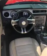 2011 Ford Mustang Convertibl