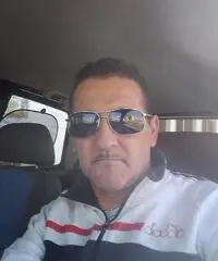 Cerco una donna di buona presenza Cerco una donna di buona presenza