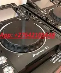 2x Pioneer CDJ-2000NXS2 +  1x DJM-900NXS2 mixer costo €1899