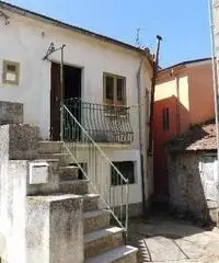 Semindipendente su due livelli Semindipendente su due livelli