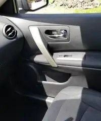 Nissan Rogue 2011 S / AWD / Molto bello / Solo 64 km / Super pulito Nissan Rogue 2011 S / AWD / Molto bello / Solo 64 km / Super pulito