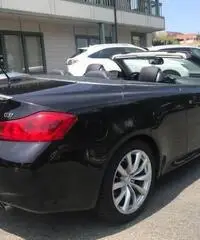 2011 Infiniti G37 Convertible 2dr Base