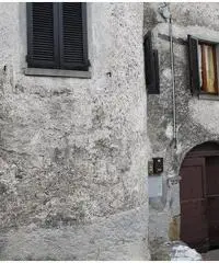 casa lago iseo  loc. riva di solto (BG) via principale centro storico casa lago iseo  loc. riva di solto (BG) via principale centro storico