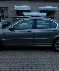 Jaguar X-Type 2.0 Con Interni in Pelle Jaguar X-Type 2.0 Con Interni in Pelle