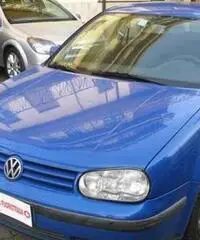 Volkswagen Golf 1.6 benzina GPL Volkswagen Golf 1.6 benzina GPL