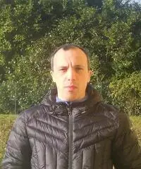 Cerco ragazza giovane per uscire insieme Cerco ragazza giovane per uscire insieme