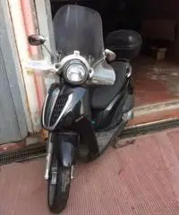 Piaggio Beverly 300 - 2010 Piaggio Beverly 300 - 2010