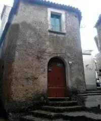 Fabbricato indipendente da ristrutturare Fabbricato indipendente da ristrutturare
