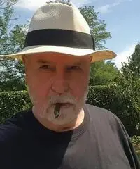 Uomo maturo per un lungo e serio rapporto Uomo maturo per un lungo e serio rapporto