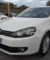 VOLKSWAGEN Golf 1.6 TDI DPF 5p. Highline NAVI KM