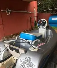 Motoretta d'acqua no patente o tender