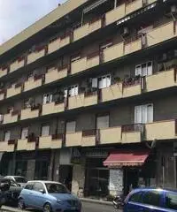 Viale Africa esavani con posto auto Viale Africa esavani con posto auto