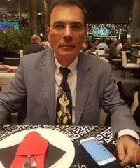 Cercasi donna con dei valori.. Cercasi donna con dei valori..