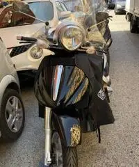 Beverly 500 Beverly 500