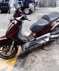 Piaggio Beverly 500 - 2003 Piaggio Beverly 500 - 2003