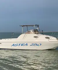 Barca Astra 250 pronta Cat Cee Barca Astra 250 pronta Cat Cee
