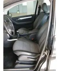 MERCEDES-BENZ B 200 CDI Sport MERCEDES-BENZ B 200 CDI Sport