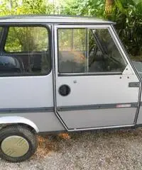 Piccola vettura Piccola vettura
