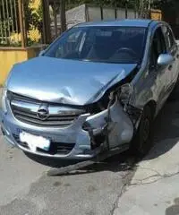 Opel corsa 5 porte 1.2 benzina