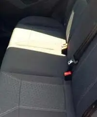 FORD FIESTA 1200 VERSIONE TITANIUM