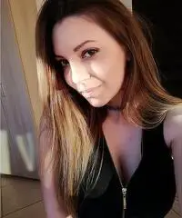 Sto cercando un uomo buono e adorabile da sposare Sto cercando un uomo buono e adorabile da sposare