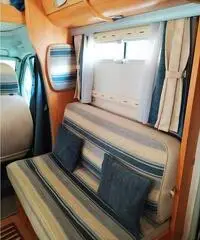 Camper mansardato adria coral 680 sk con portamoto