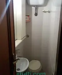 RAGAZZA LAVORATRICE PER STANZA MATRIMONIALE