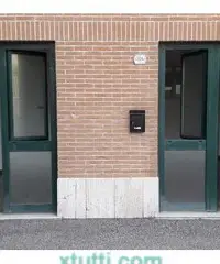 Locale per uso ufficio o attività commerciale Locale per uso ufficio o attività commerciale