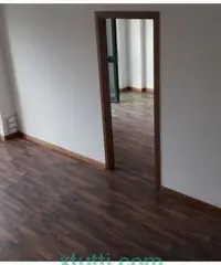 Locale per uso ufficio o attività commerciale Locale per uso ufficio o attività commerciale