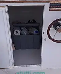 Barca a motore
