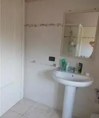 PRIVATO VENDE TRILOCALE + SERVIZI A 15 KM. DA TORINO PRIVATO VENDE TRILOCALE + SERVIZI A 15 KM. DA TORINO